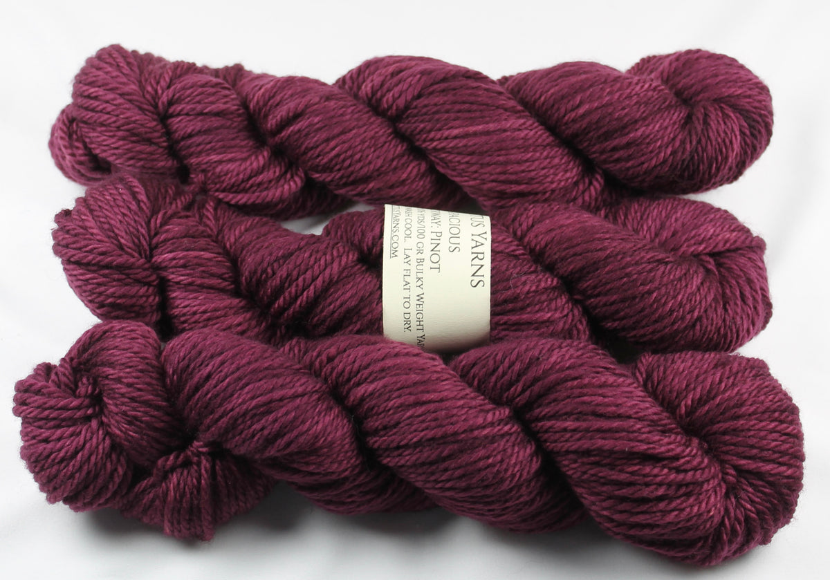 Weathered Capacious 100% superwash merino bulky yarn – Invictus Yarns